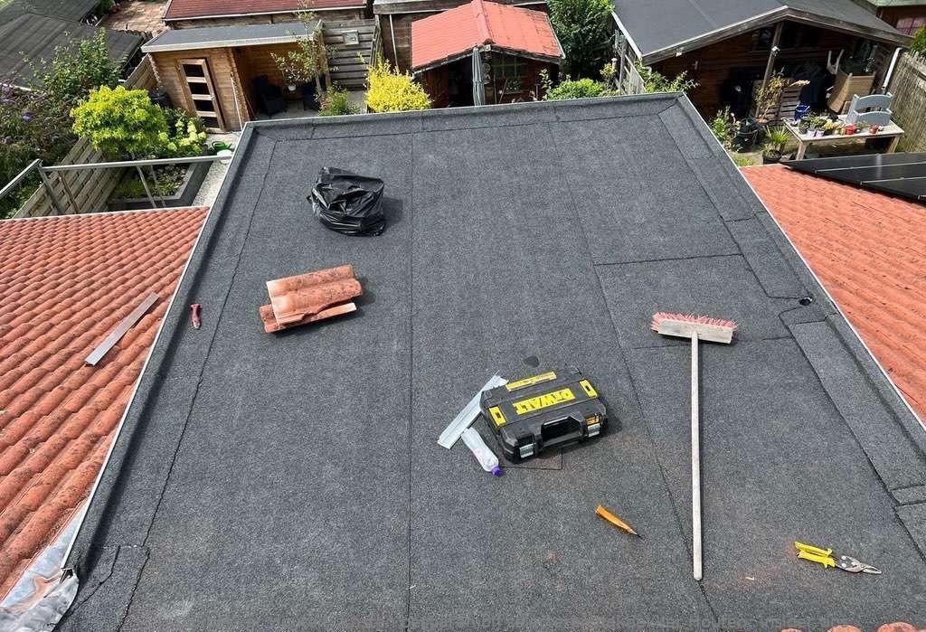 Kosten Besparen Bij Selecteren Dakdekker Houten
