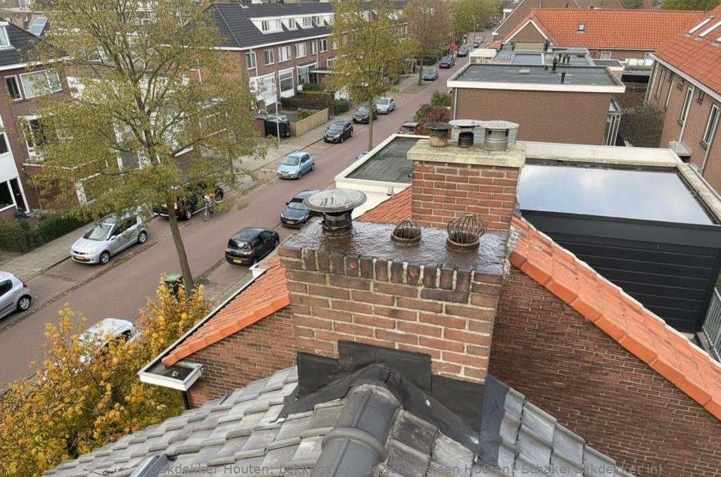 Lekkage Aan De Schoorsteen Houten